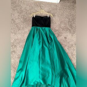 Green & Black size 2 prom dress